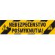 585 Nebezpečenstvo pošmyknutia! samolepka s podlahovým laminom 600x150 mm